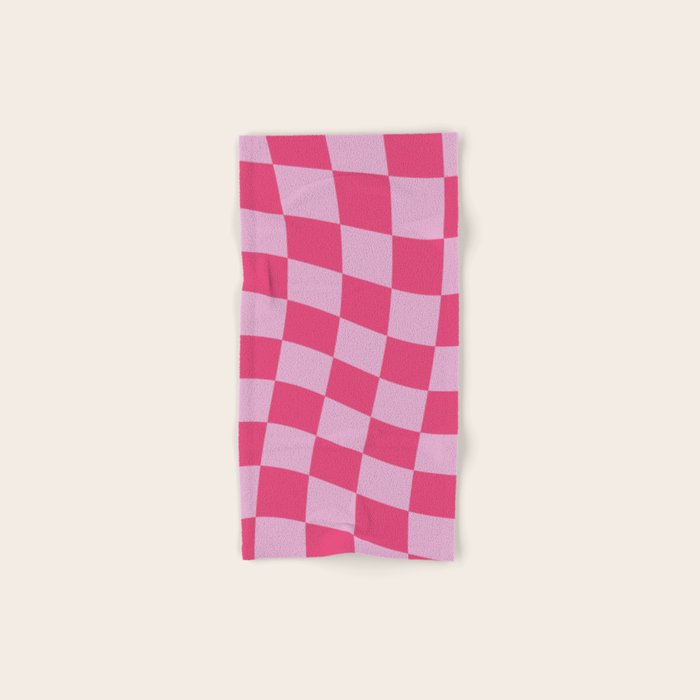 Hot Pink Wavy Checkered Pattern Bath Towel Gallery Image 1