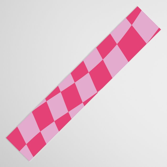 Hot Pink Wavy Checkered Pattern Table Runner Gallery Image 3