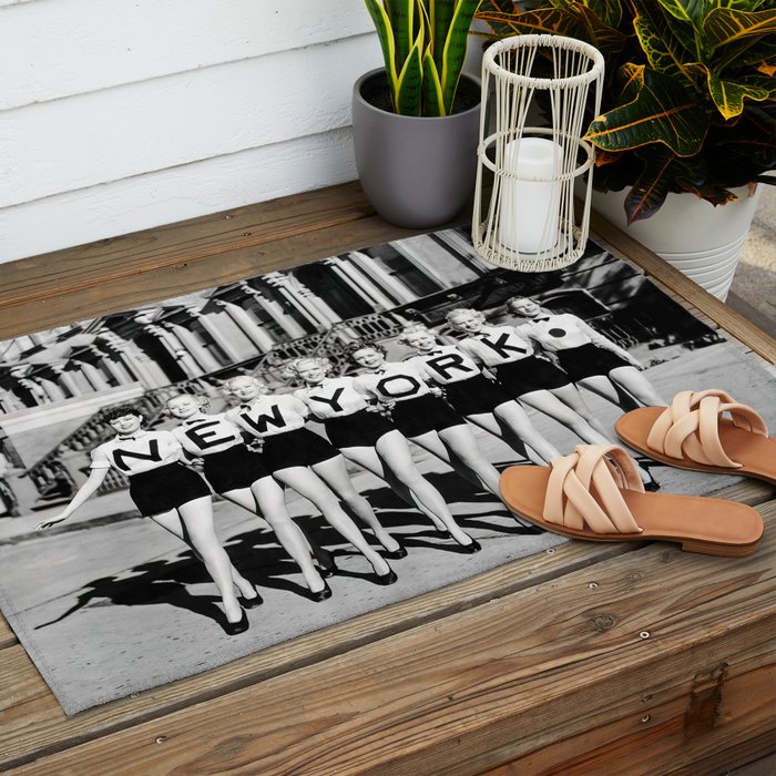 New York Chorus Girls, Black and White Vintage Art Outdoor Rug Gallery Image 2
