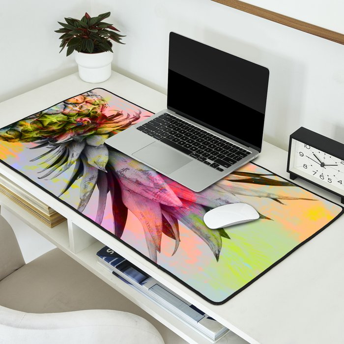 PINEAPPLE 4 Desk Mat Gallery Image 2