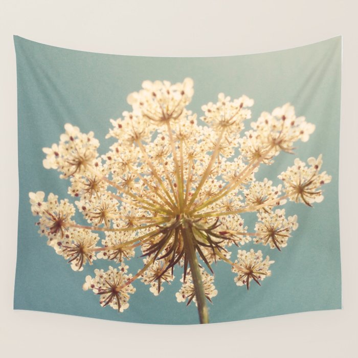 Queen Anne's Lace Wall Tapestry Gallery Image 1