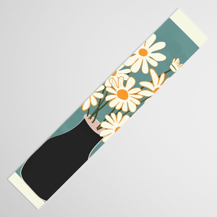 White Daisy Bouquet in Vase No. 1 Table Runner Gallery Image 3