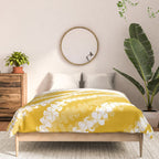 Puakenikeni single leis on Deep yellow Comforter Gallery Image 3