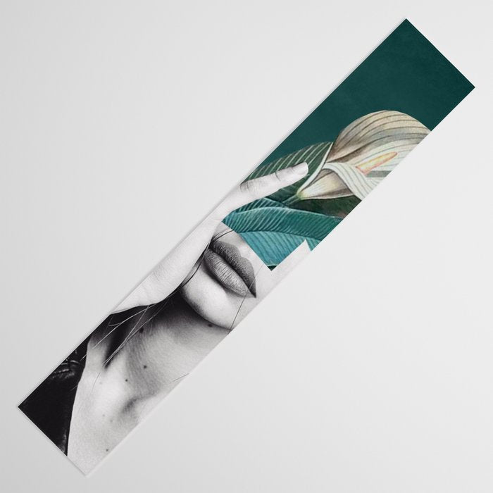 WOMAN WITH FLOWERS 22 Table Runner Gallery Image 3