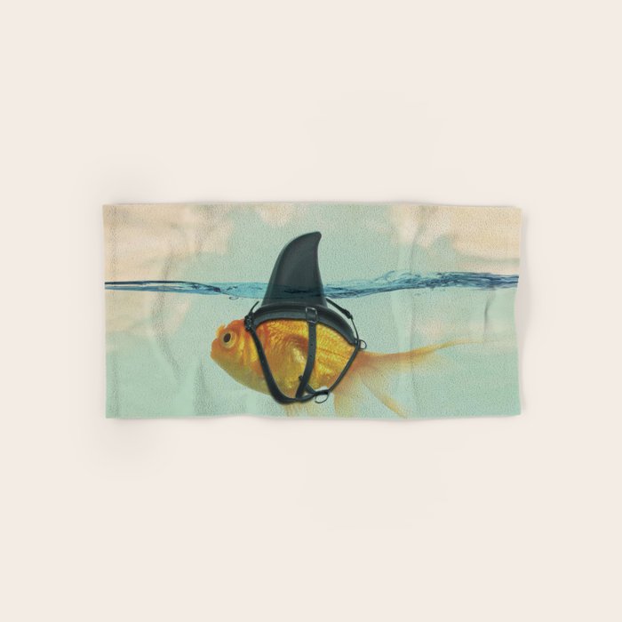 Brilliant Disguise (RM) Bath Towel Gallery Image 1