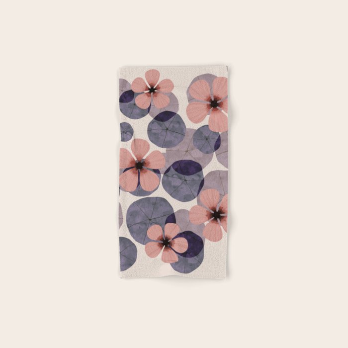 Water lilies Bath Towel Gallery Image 1