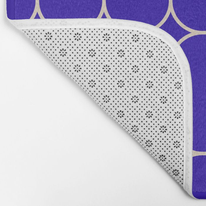 Mod Pods Pattern in Cobalt Blue and Beige Bath Mat Gallery Image 2