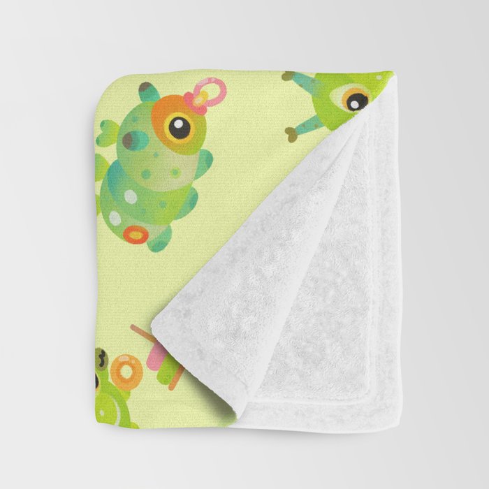 Leaf Milk Throw Blanket Gallery Image 3