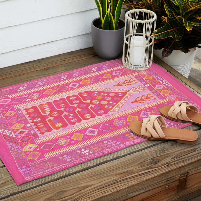 Persian Rug Shades of Pink Outdoor Rug Gallery Image 2