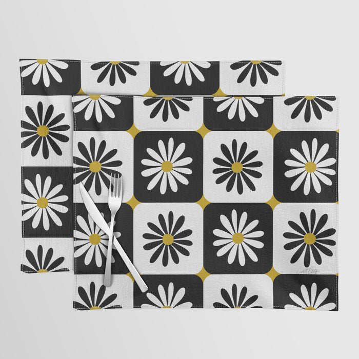 Checkered Daisies - Black & White Placemat Gallery Image 1