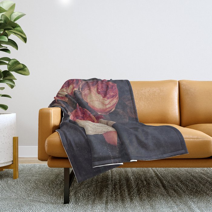 The smile of Roses Throw Blanket Gallery Image 1