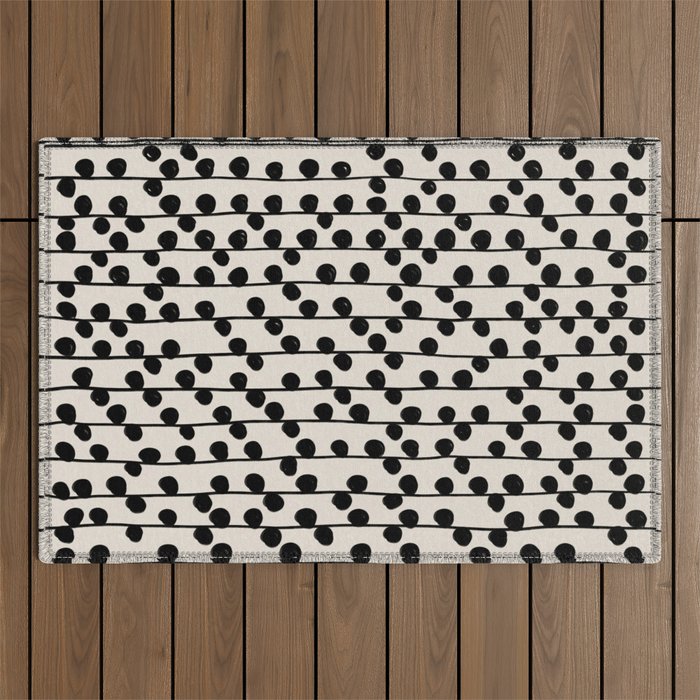 Dots / Black & White Pattern Outdoor Rug Gallery Image 1