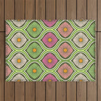 Groovy 70s Retro Mod Daisy Flowers Outdoor Rug Gallery Image 1