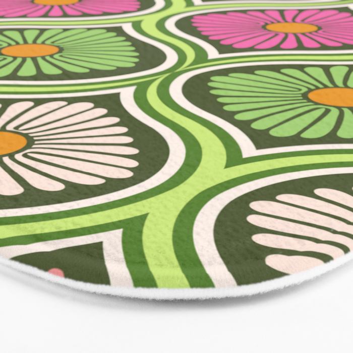 Groovy 70s Retro Mod Daisy Flowers Bath Mat Gallery Image 3