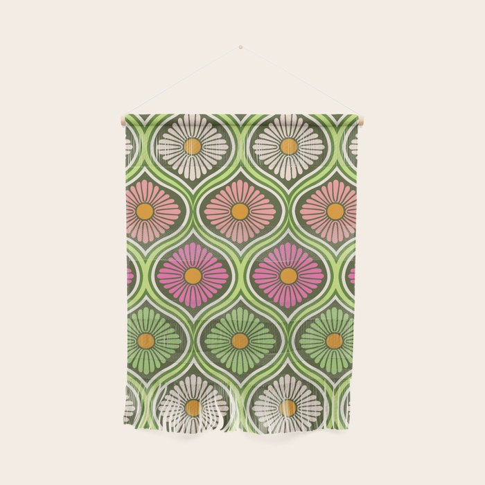 Groovy 70s Retro Mod Daisy Flowers Wall Hanging Gallery Image 1