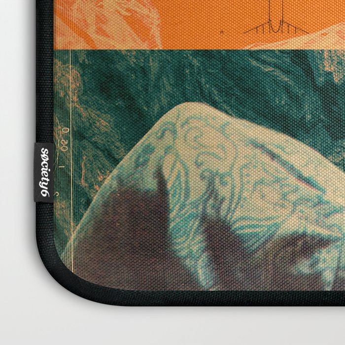 Your kind of Beauty Laptop Sleeve Gallery Image 3