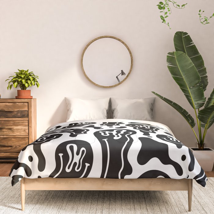 Black and white melted happy face pattern Comforter Gallery Image 3