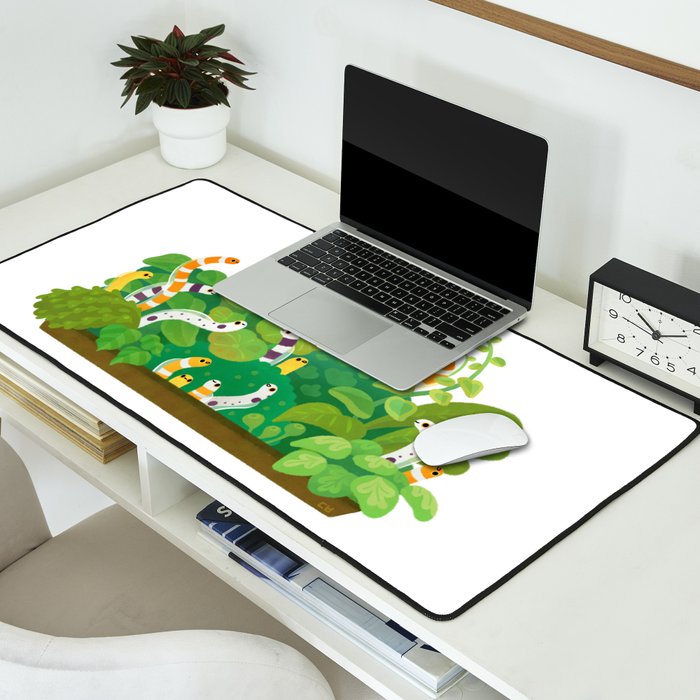 Garden eel Desk Mat Gallery Image 2