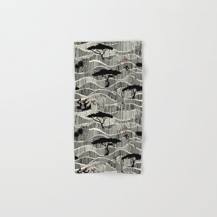 Wildlife Safari Savannah black ´n white Bath Towel Gallery Image 1