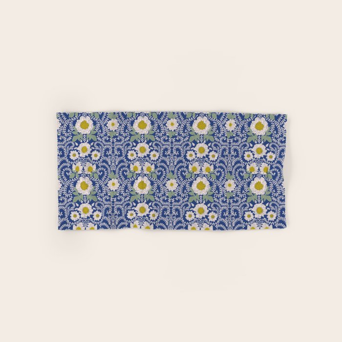 Garden Vines Bath Towel Gallery Image 1