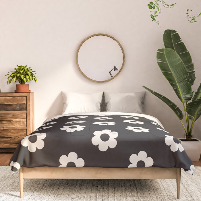 Black and White Daisy Flower Comforter Gallery Image 3