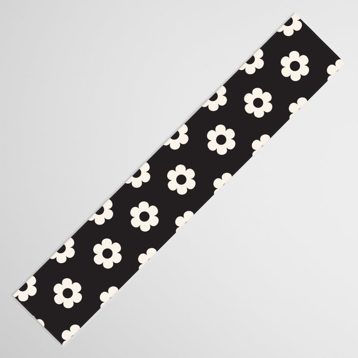 Black and White Daisy Flower Table Runner Gallery Image 3