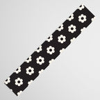 Black and White Daisy Flower Table Runner Gallery Image 3