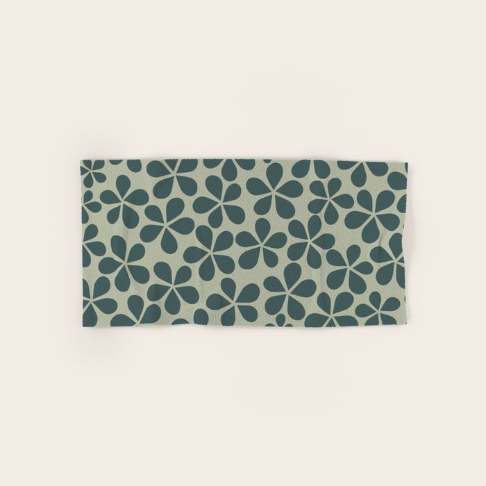 Daisy Florets 07 Green Bath Towel Gallery Image 1