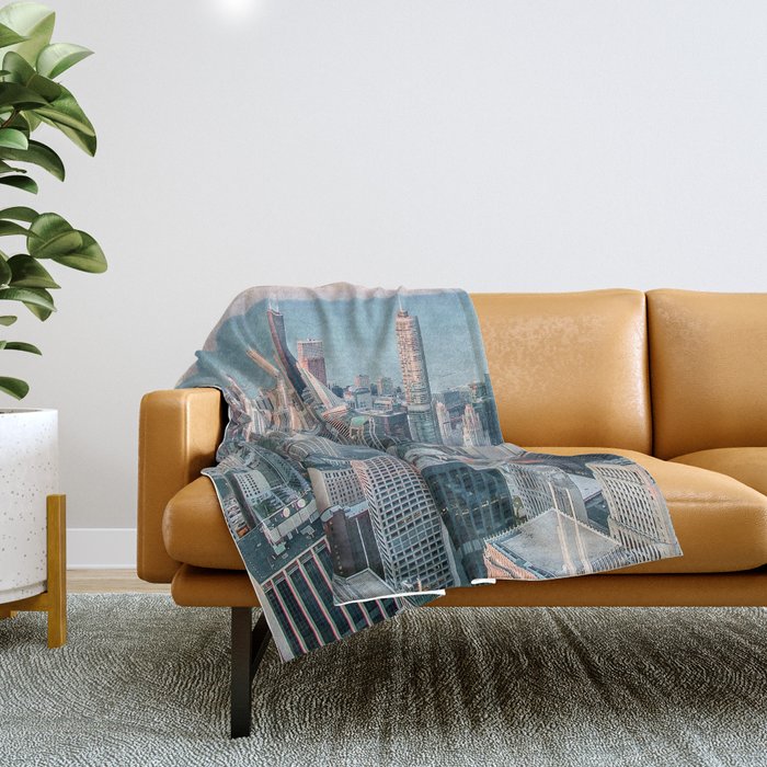 CHICAGO CITY SKYLINE Throw Blanket Gallery Image 1