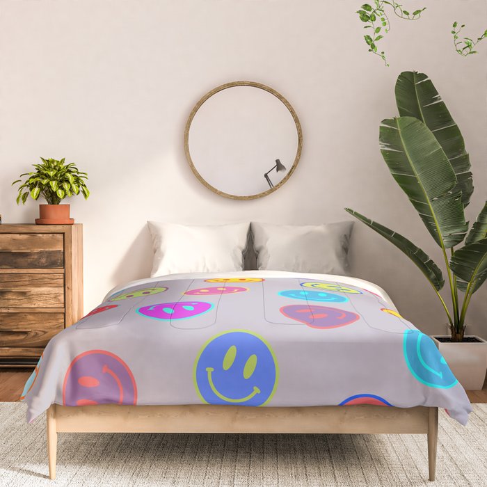 Smileys Obsessed Prpl Comforter Gallery Image 3