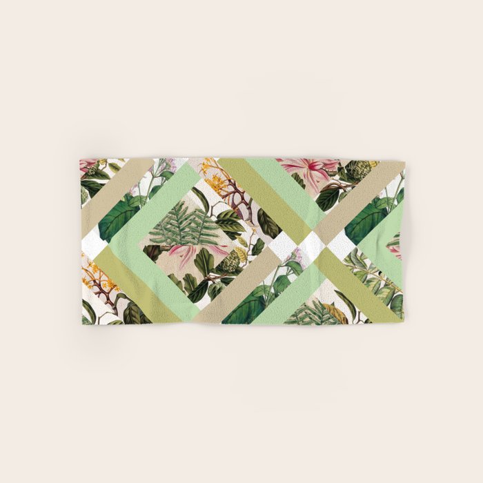 Cubed Vintage Botanicals Bath Towel Gallery Image 1