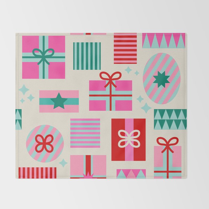 Retro Geometric Christmas Gift pattern on Cream Throw Blanket Gallery Image 2