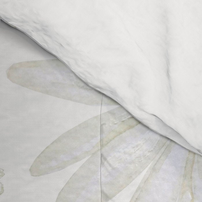white daisy pattern watercolor Comforter Gallery Image 4
