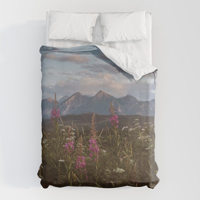 Mountain vibes - Landscape and Nature Photography Duvet Cover Gallery Image 1