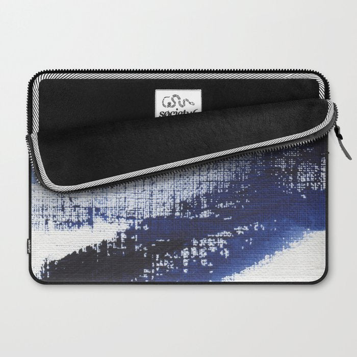 In Blue Horizon 30 Laptop Sleeve Gallery Image 2