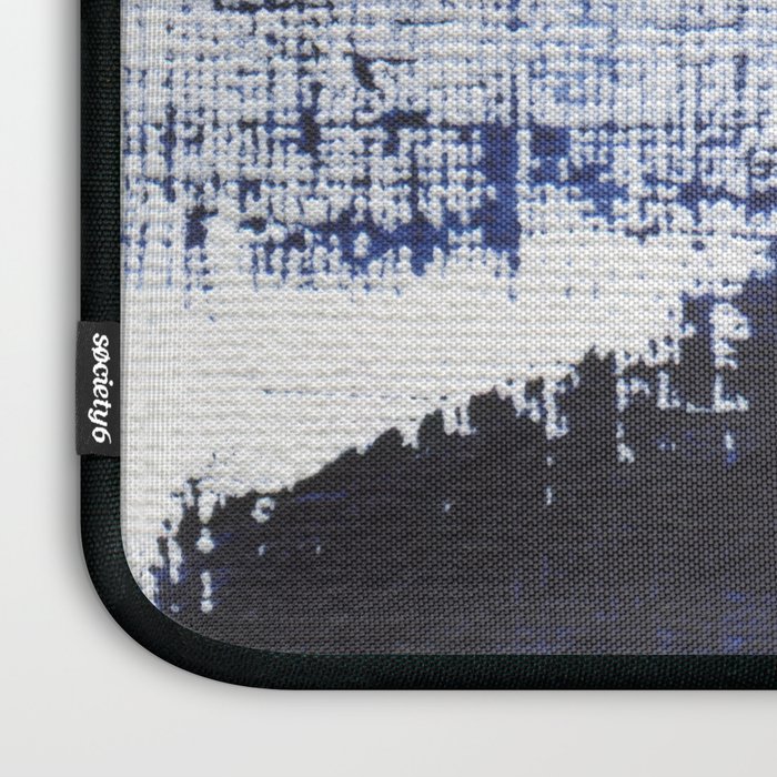 In Blue Horizon 30 Laptop Sleeve Gallery Image 3