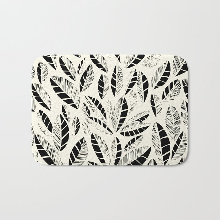 Wildlife Safari Laeves black ´n white Bath Mat Gallery Image 1