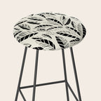 Wildlife Safari Laeves black ´n white Stool Gallery Image 2