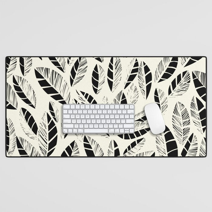Wildlife Safari Laeves black ´n white Desk Mat Gallery Image 1