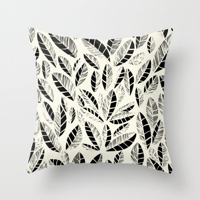 Wildlife Safari Laeves black ´n white Throw Pillow Gallery Image 1