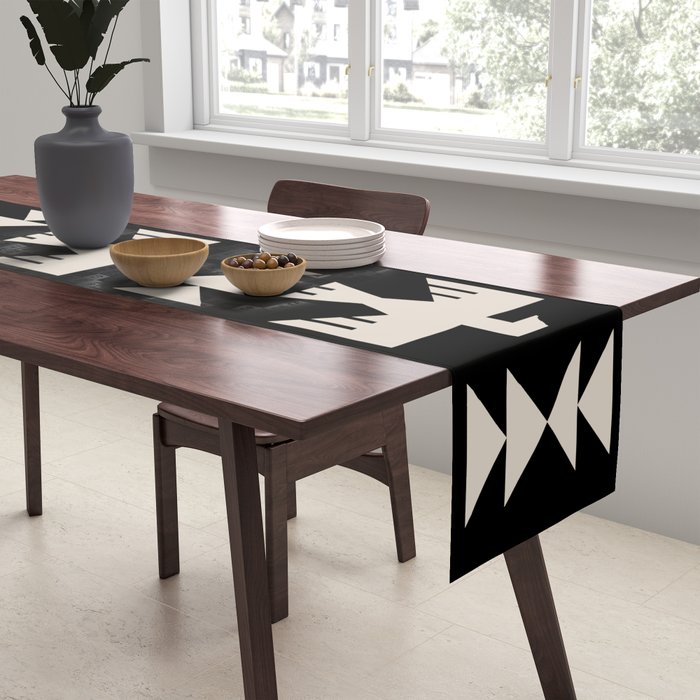 Southwestern Eagle and Arrow Pattern 121 Black and Linen White Table Runner Gallery Image 2