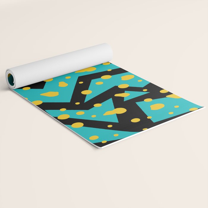 Memphis Pattern 22 - 80s / 90s Retro Yoga Mat Gallery Image 2