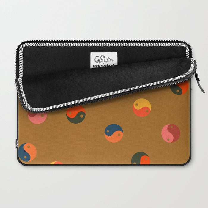 Yin and Yang Pattern -  golden yellow Laptop Sleeve Gallery Image 2