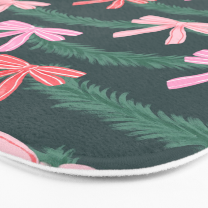 Christmas Garland with Bows Bath Mat Gallery Image 3