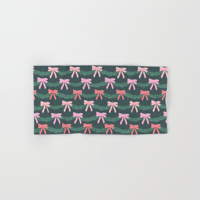 Christmas Garland with Bows Bath Towel Gallery Image 1