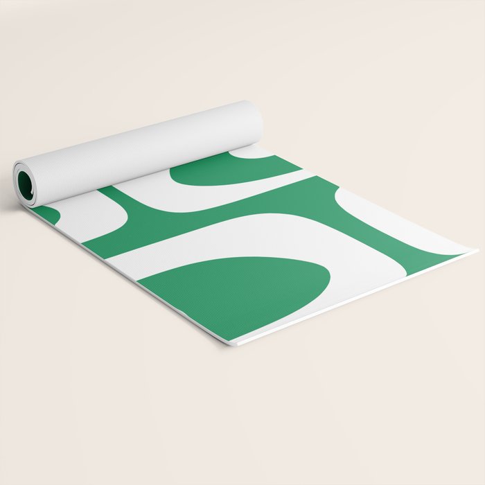 Mid-Century Modern Piquet Minimalist Abstract in Kelly Green and White Yoga Mat Gallery Image 2