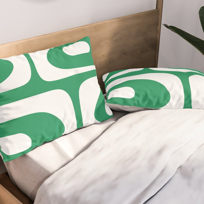 Mid-Century Modern Piquet Minimalist Abstract in Kelly Green and White Pillow Sham Gallery Image 2