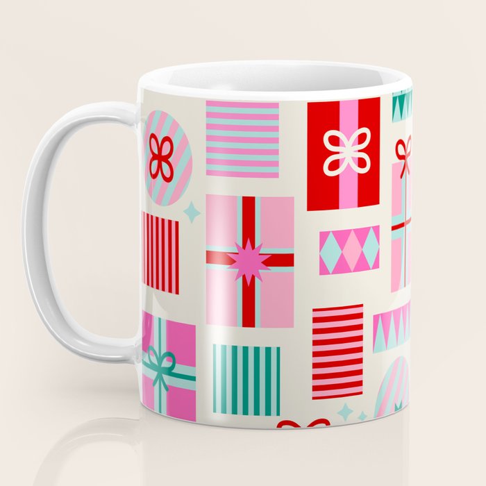Retro Geometric Christmas Gift pattern on Cream Coffee Mug Gallery Image 3