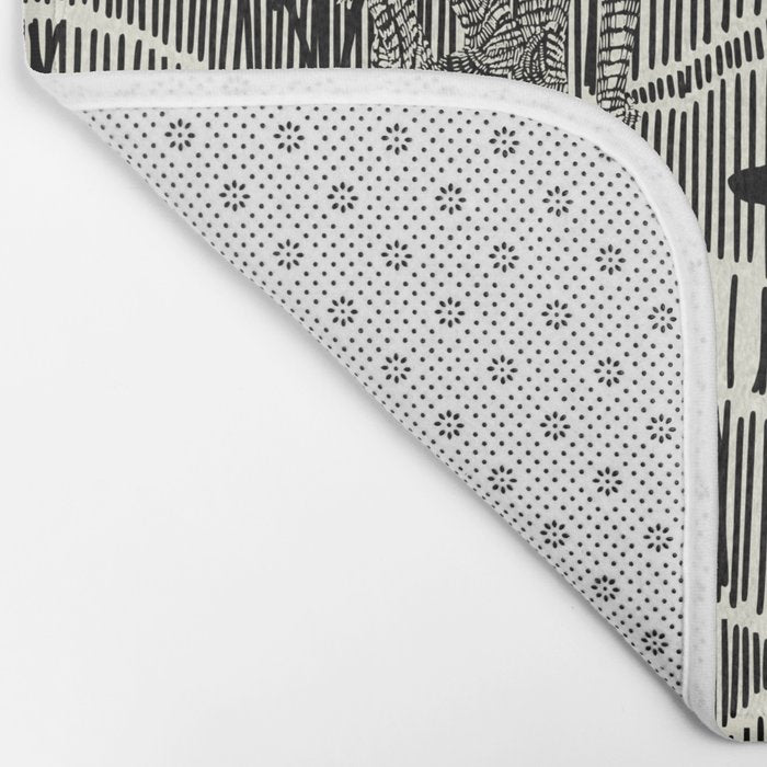 Wildlife Safari Savannah black ´n white Bath Mat Gallery Image 2