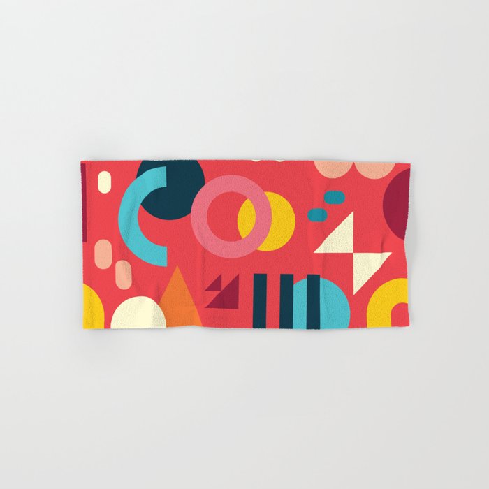 Happy Geometrics Bath Towel Gallery Image 1